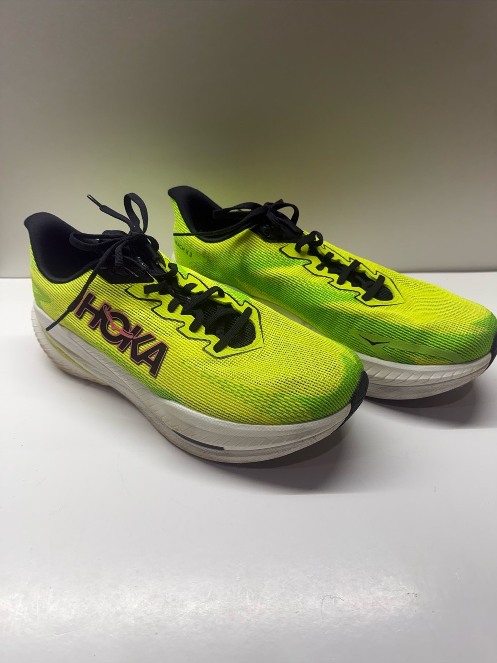 HOKA Mens Running Shoes in Neon Yellow Mach X 3 size 12